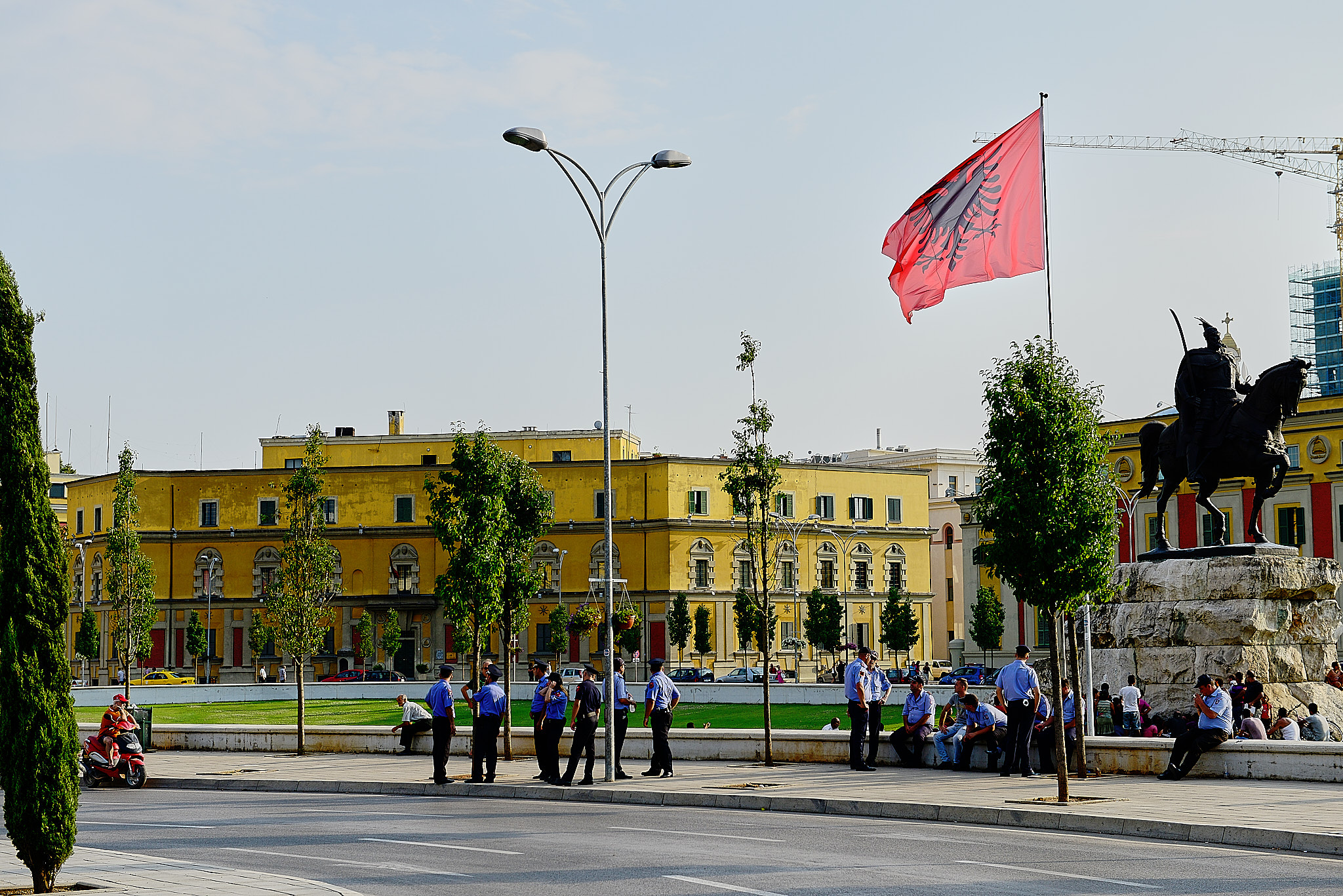 20120812 011 티라나(스칸데르베그 광장)